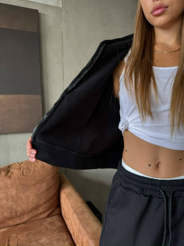 Спортивный костюм 23075940