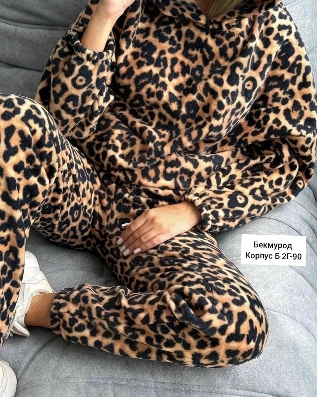 Спортивный костюм 23078748