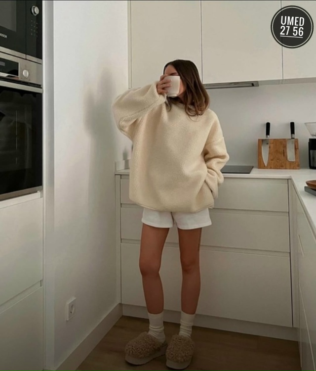 Свитер 23080253