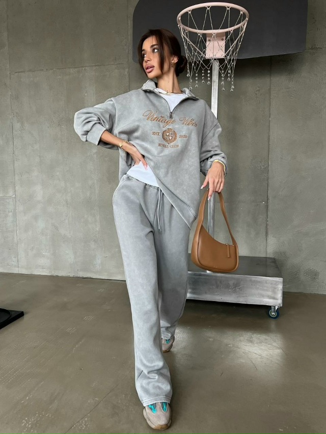 Спортивный костюм 23081322