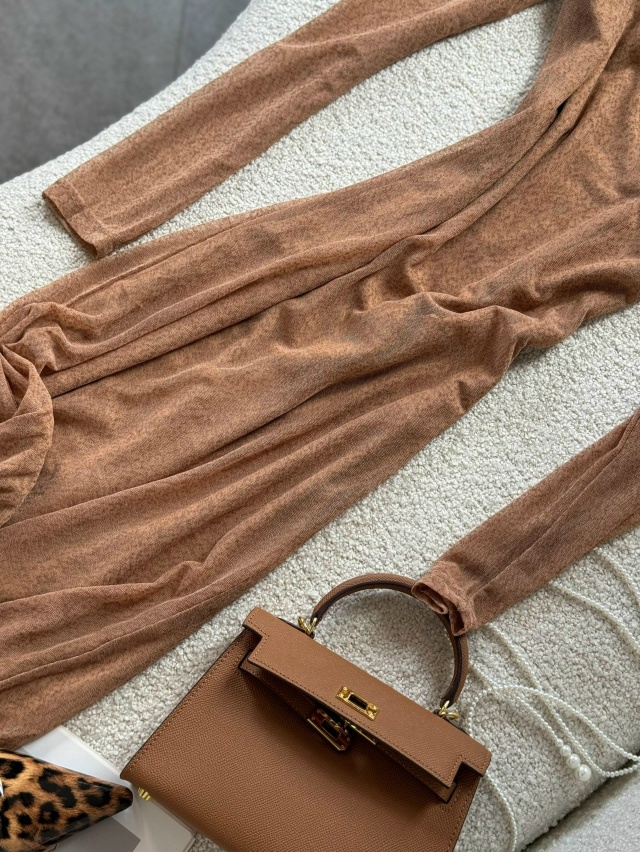 Платье 23082564