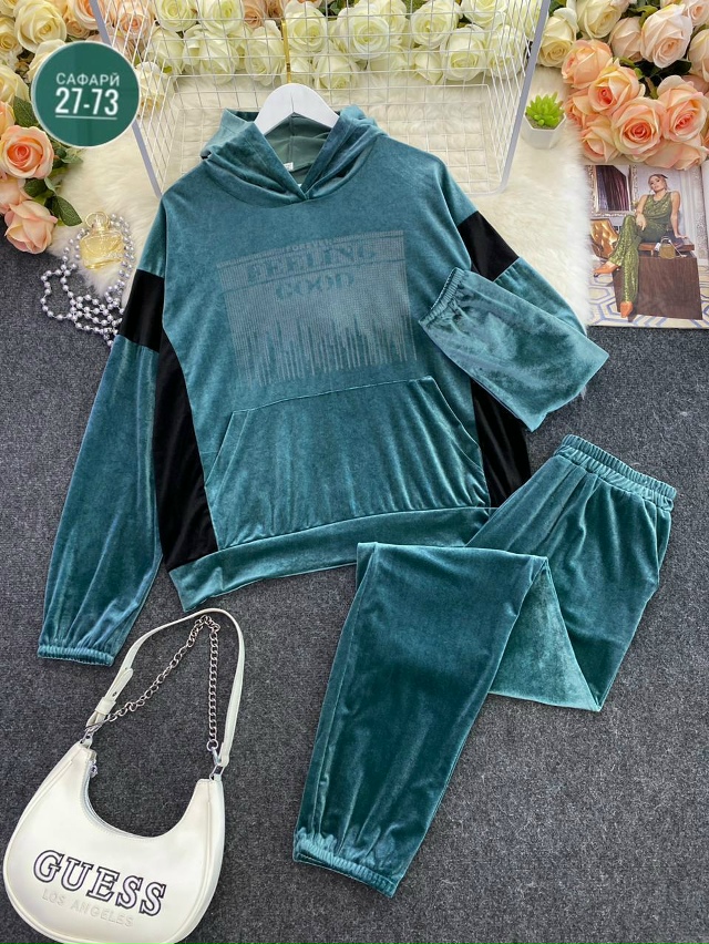 Спортивный костюм 23087027