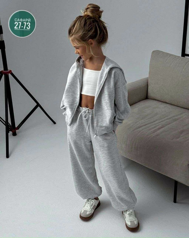 Спортивный костюм 23088165