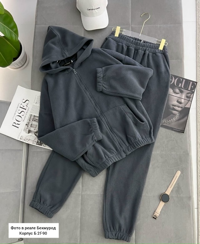 Спортивный костюм 23090534