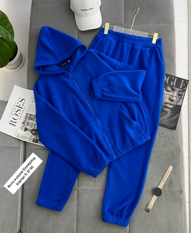Спортивный костюм 23090534