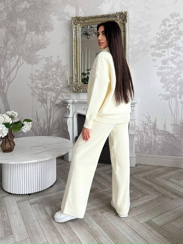 Костюм 23096415