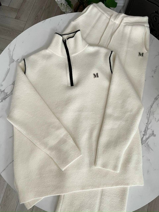 Костюм 23096417