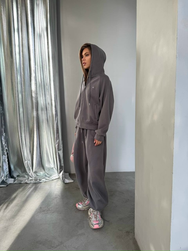 Спортивный костюм 23099768