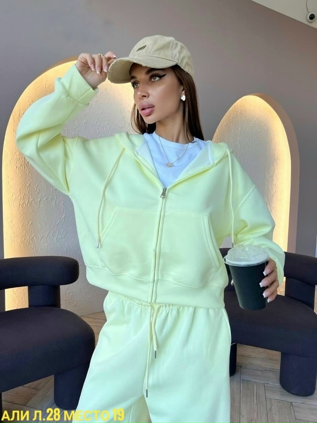 Костюм 23100403