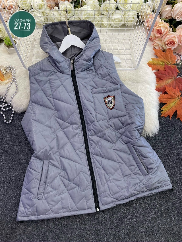 Жилет 23102861