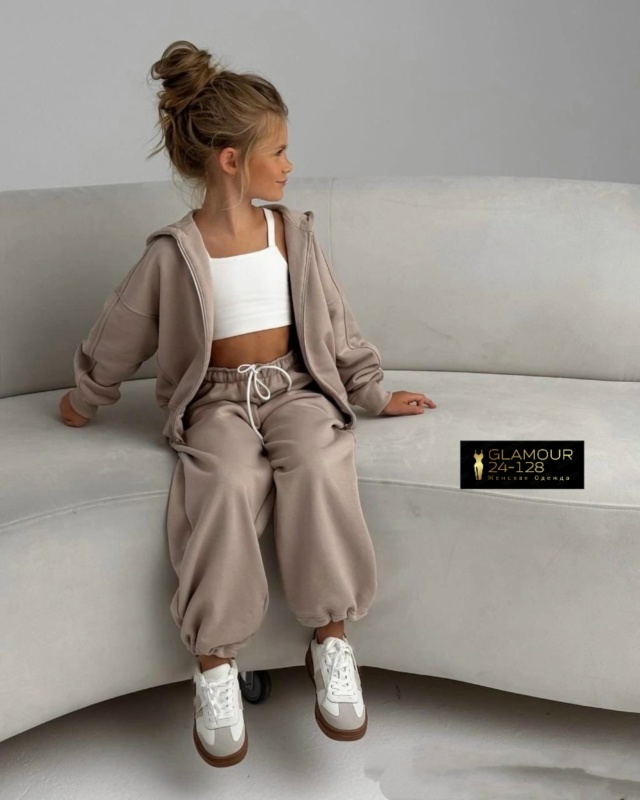 Спортивный костюм 23102348