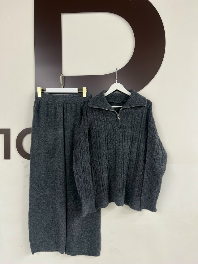 Костюм 23103676