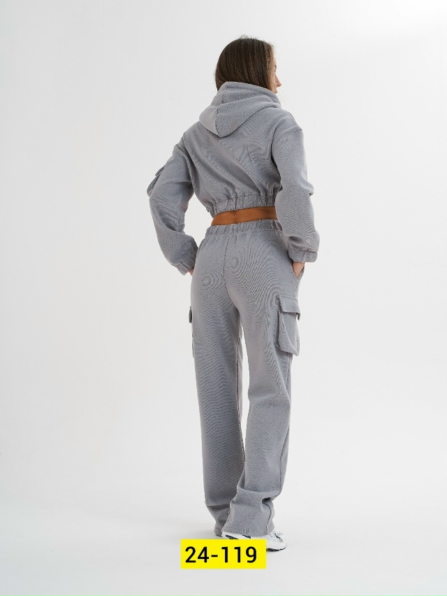 Спортивный костюм 23103287