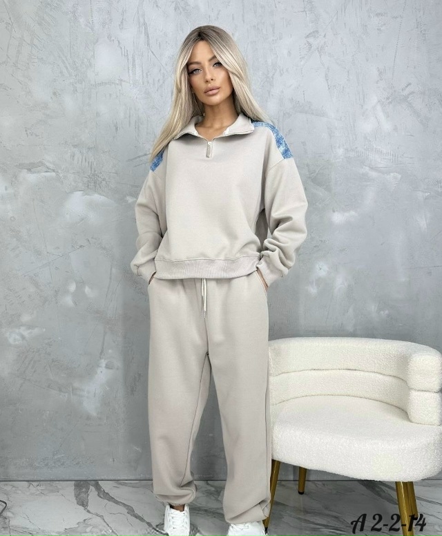 Спортивный костюм 23103491