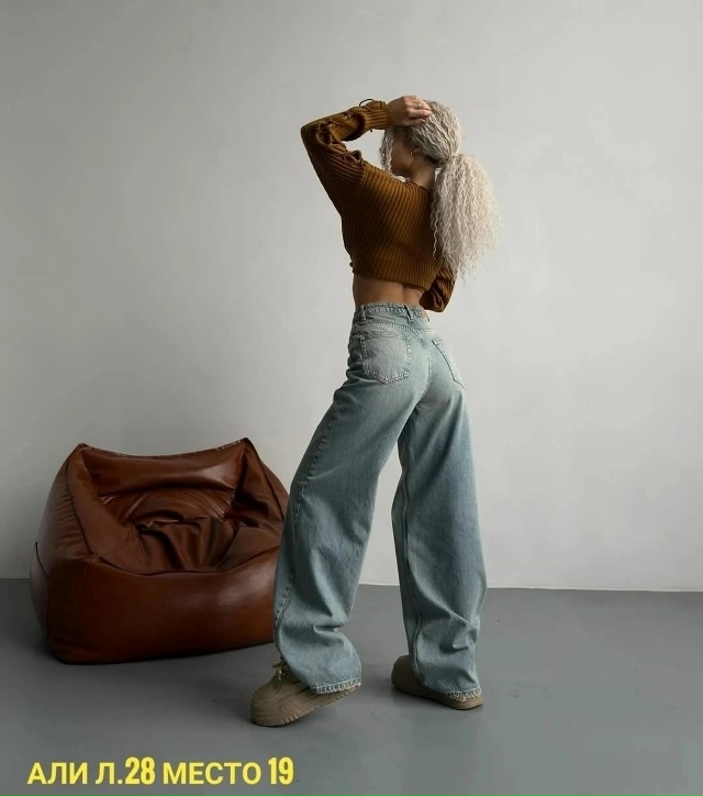 Джинсы 23104376