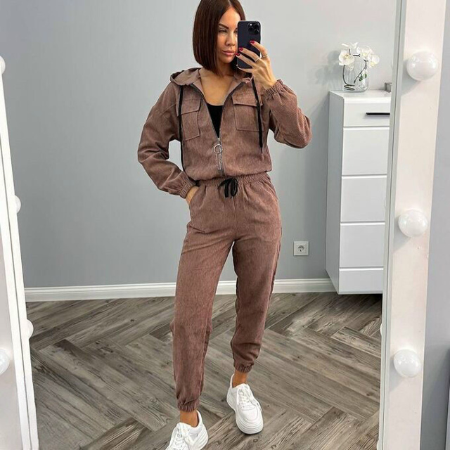 Спортивный костюм 23105742