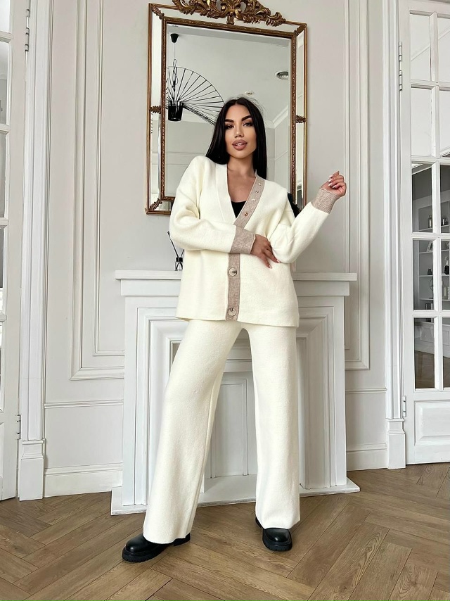 Костюм 23105406