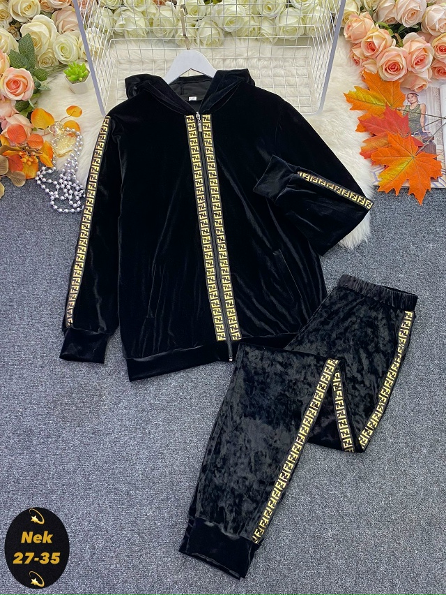 Костюм 23107699