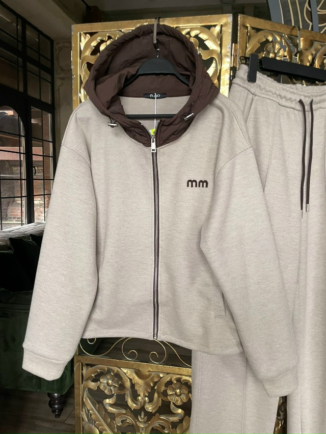 Костюм 23108233