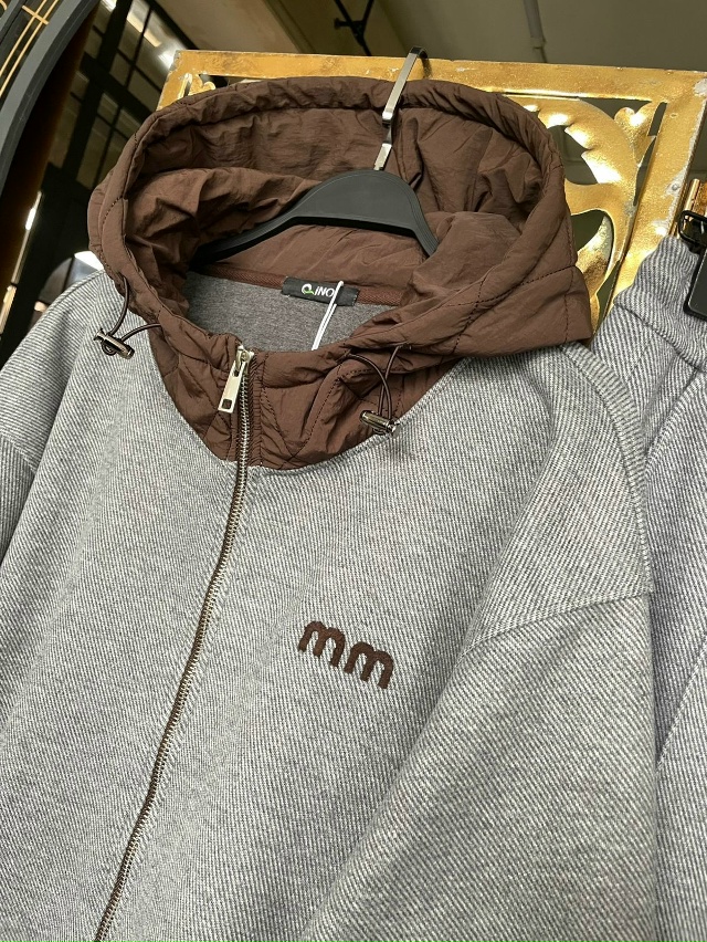 Костюм 23108232