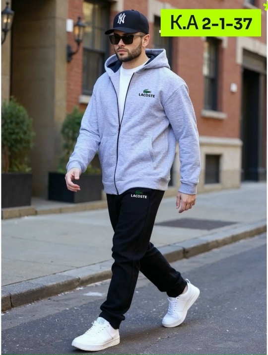 Спортивный костюм 23109654