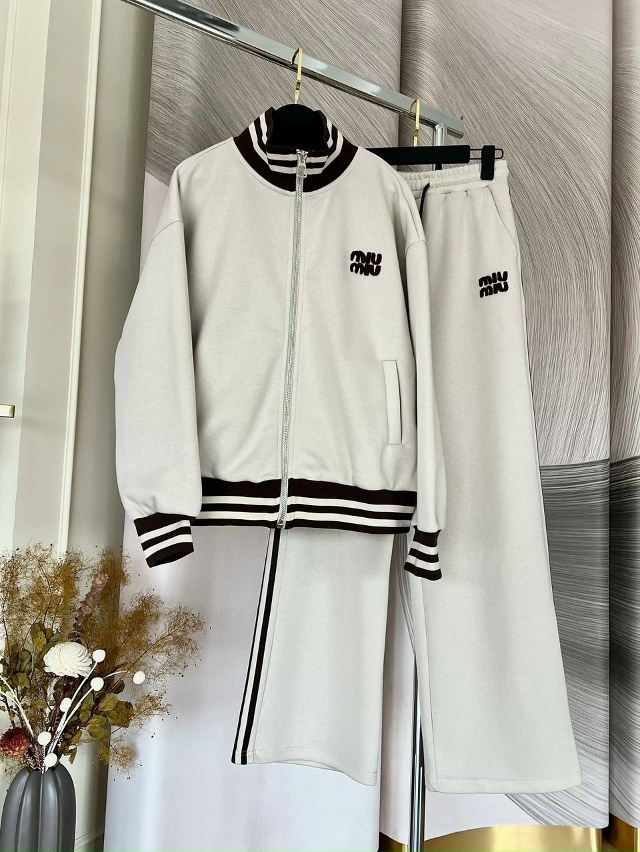 Костюм 23113068