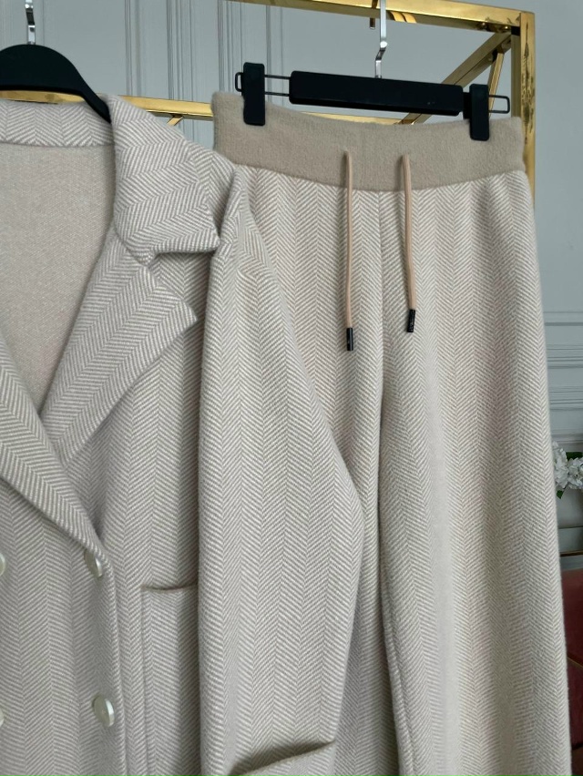 Костюм 23113021