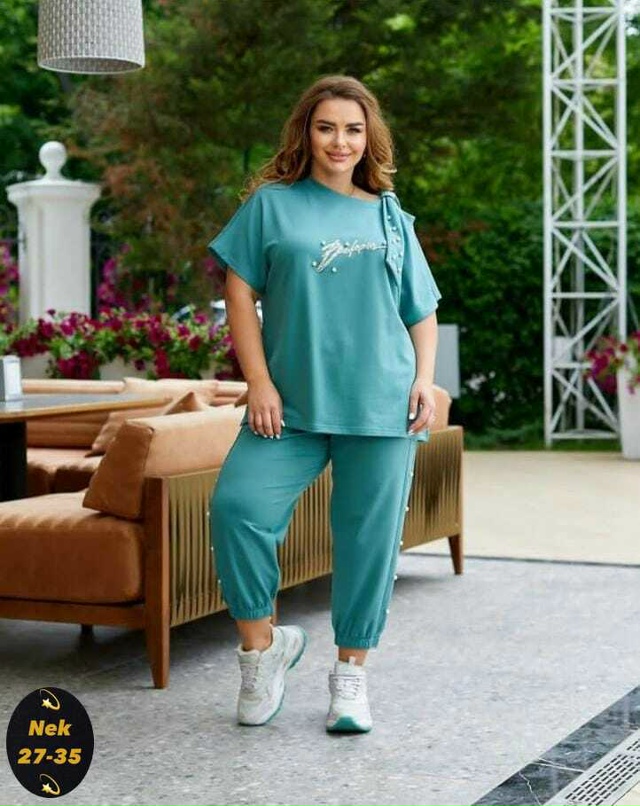 Спортивный костюм 23113495