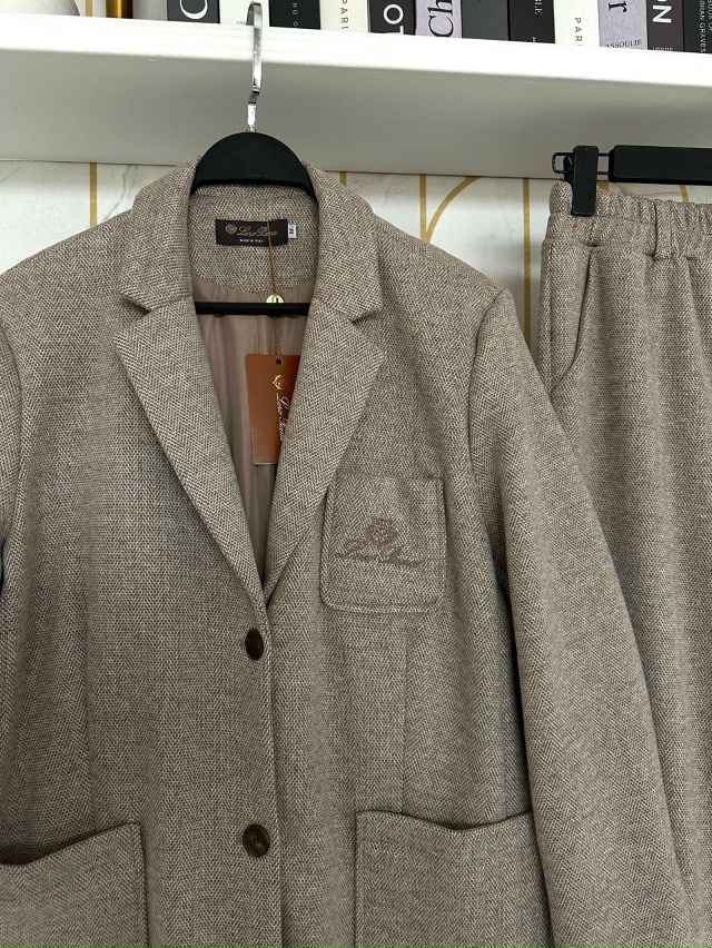 Костюм 23112387