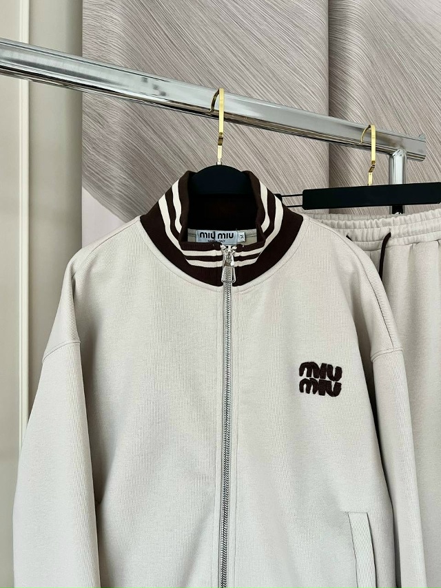 Костюм 23113068