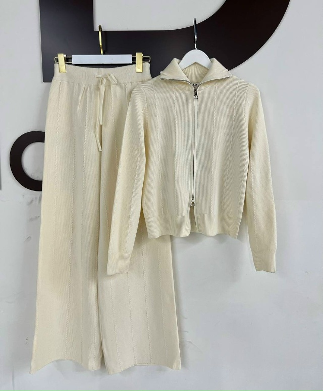 Костюм 23114541