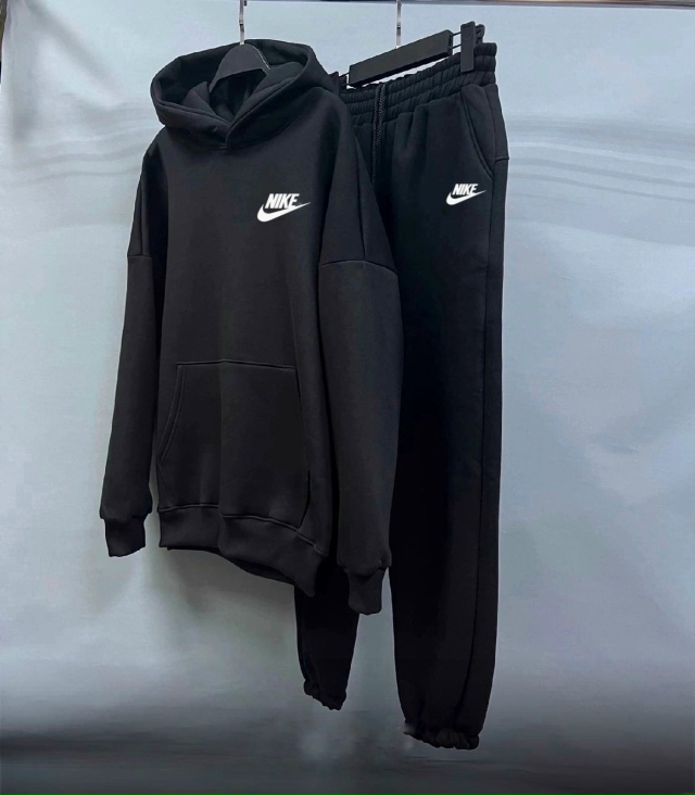 Спортивный костюм 23115725