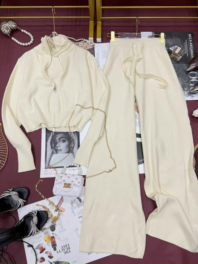 Костюм 23114924