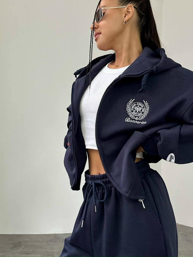 Спортивный костюм 23114619