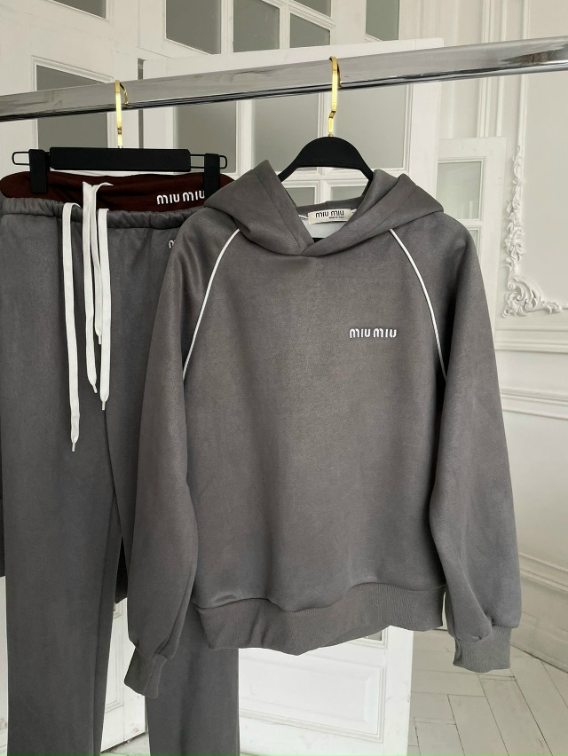 Спортивный костюм 23118787