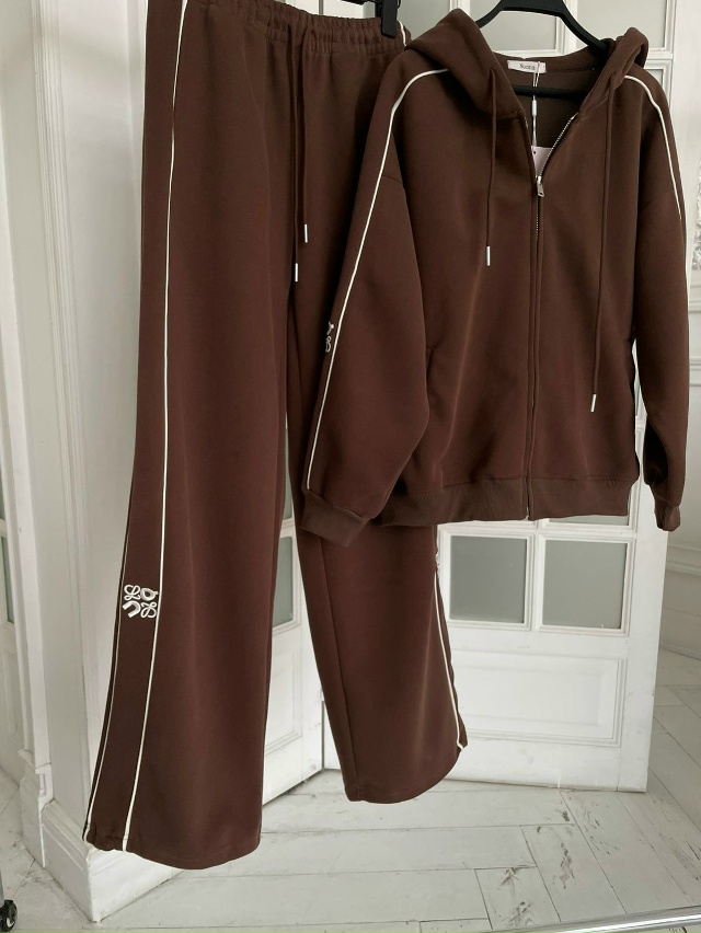 Спортивный костюм 23118782