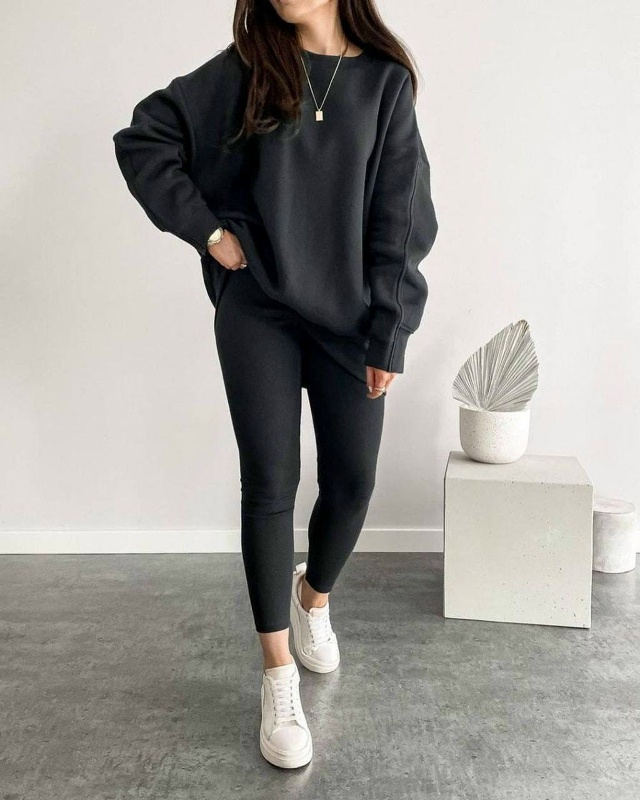 Спортивный костюм 23119338