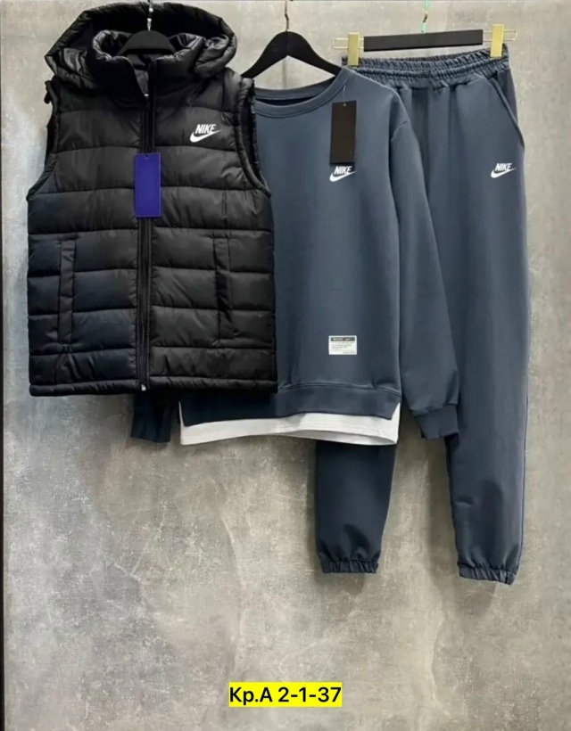 Спортивный костюм 23120235