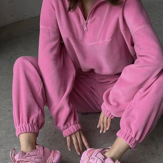 Спортивный костюм 23119337