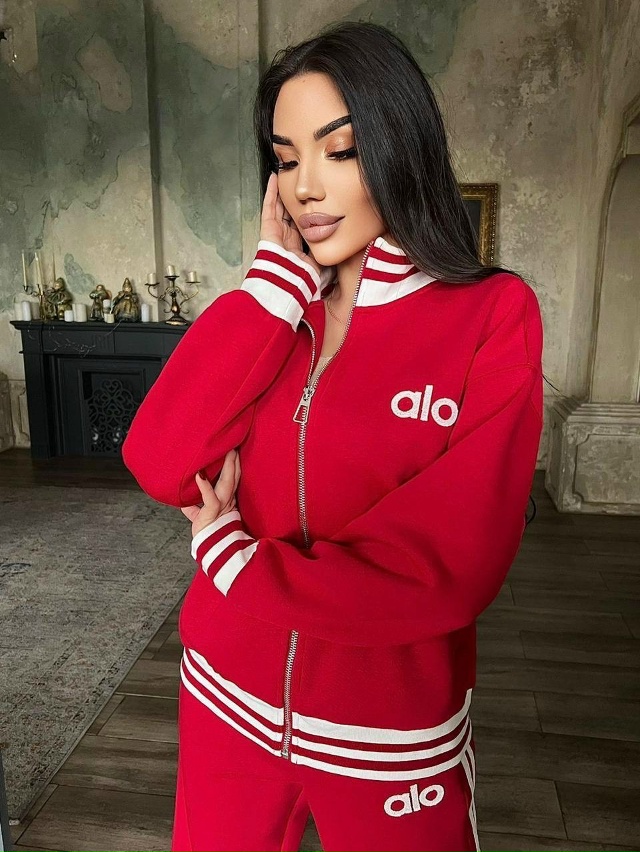 Спортивный костюм 23122694