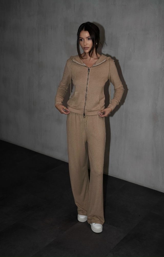 Костюм 23126197