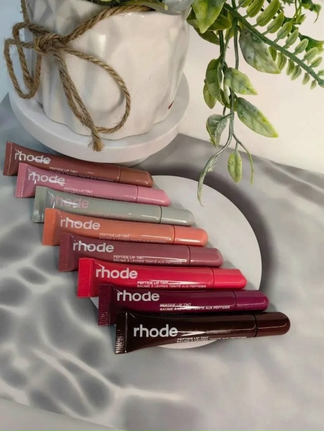 Помада для губ 23125304