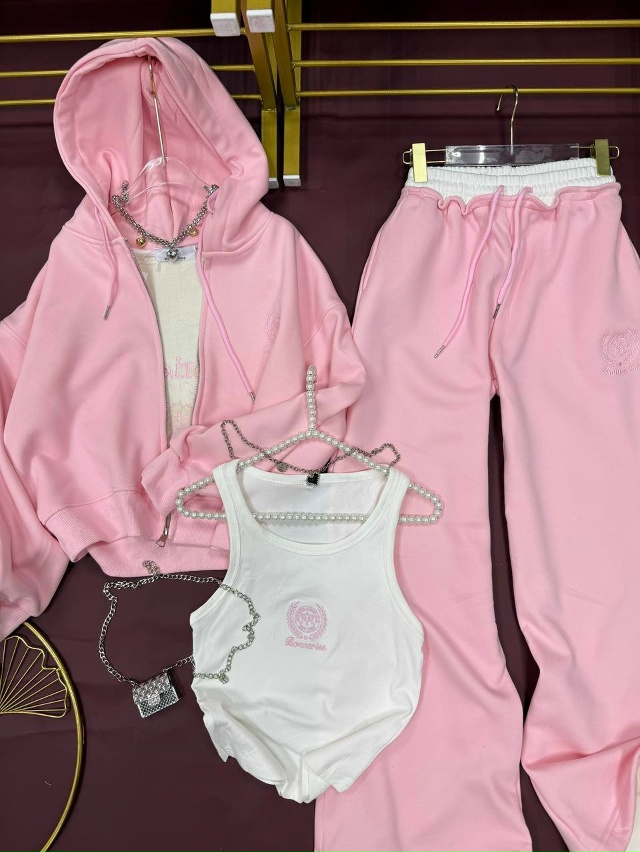 Спортивный костюм 23127322