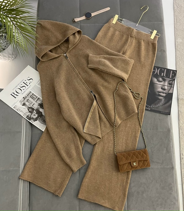 Спортивный костюм 23126573