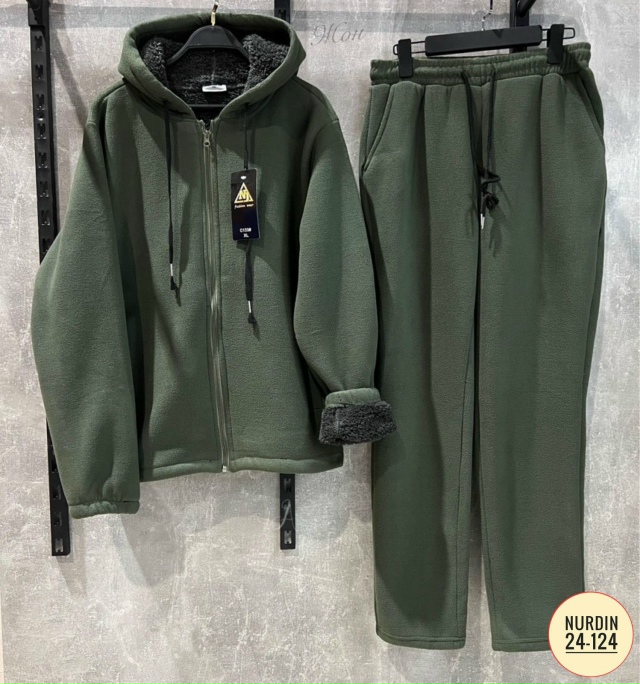 Спортивный костюм 23127337