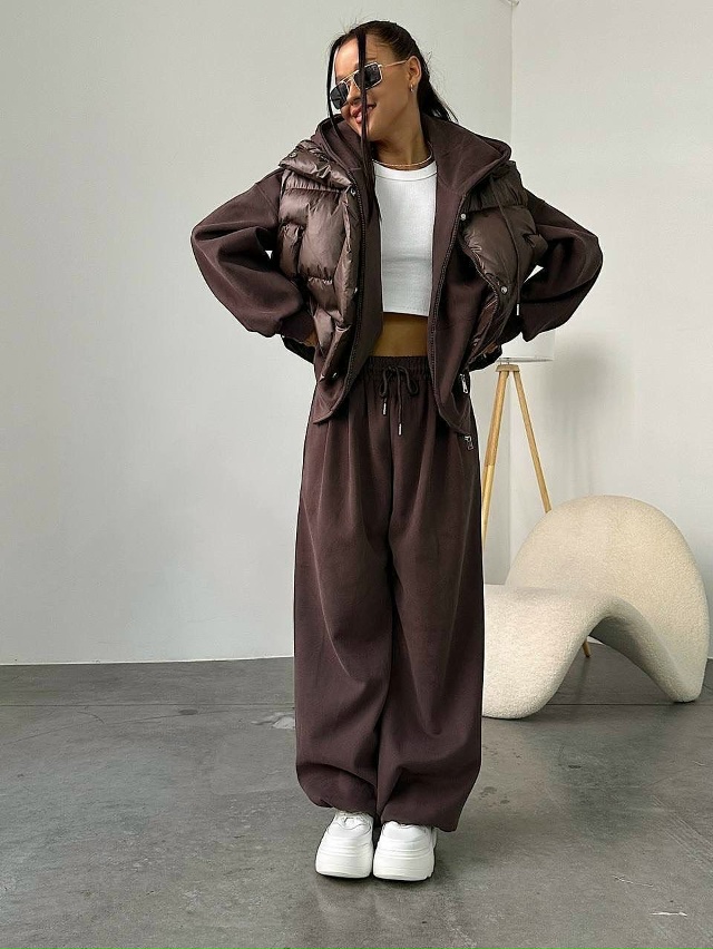 Спортивный костюм 23127216