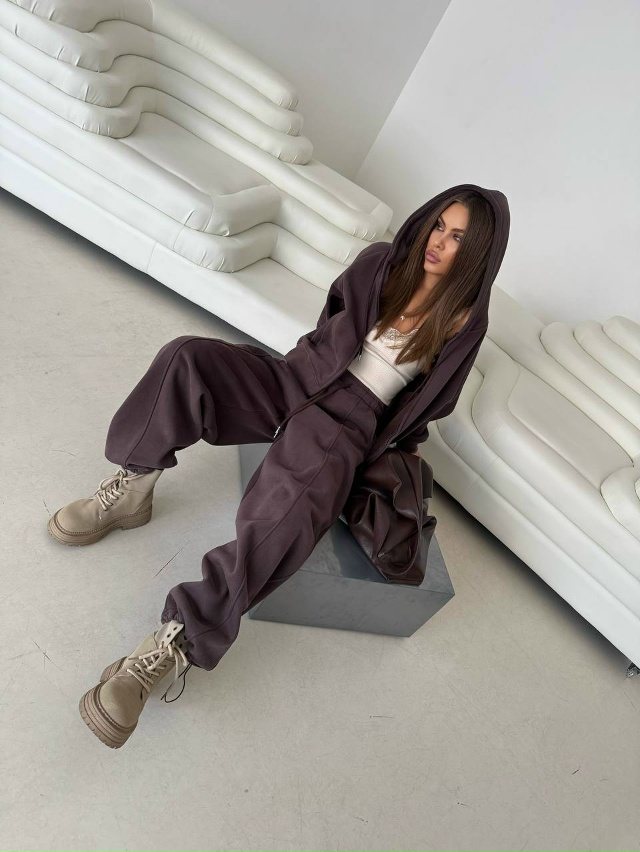 Спортивный костюм 23127766