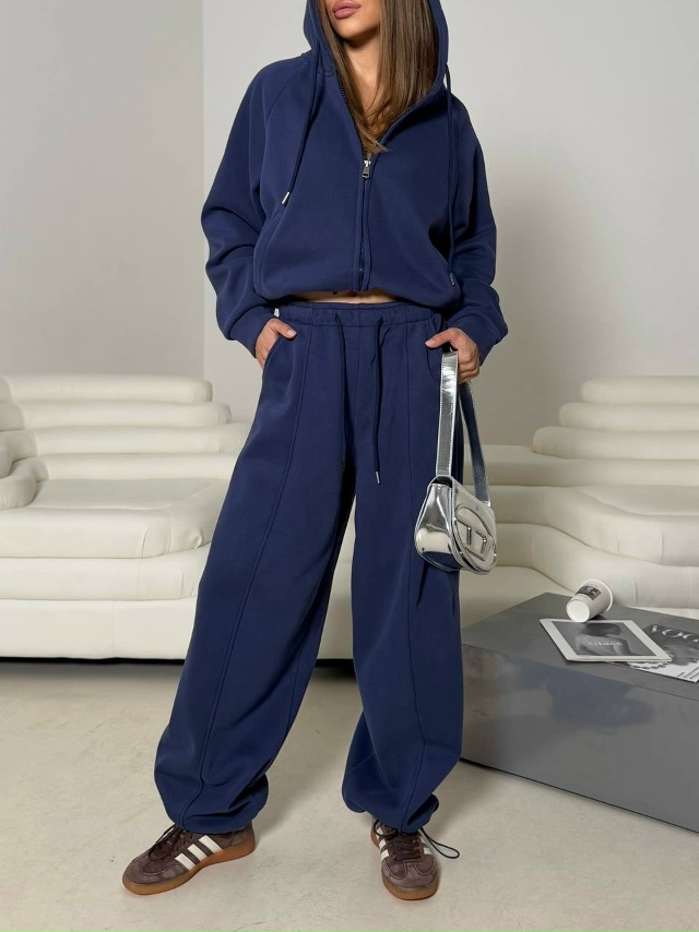 Спортивный костюм 23127767