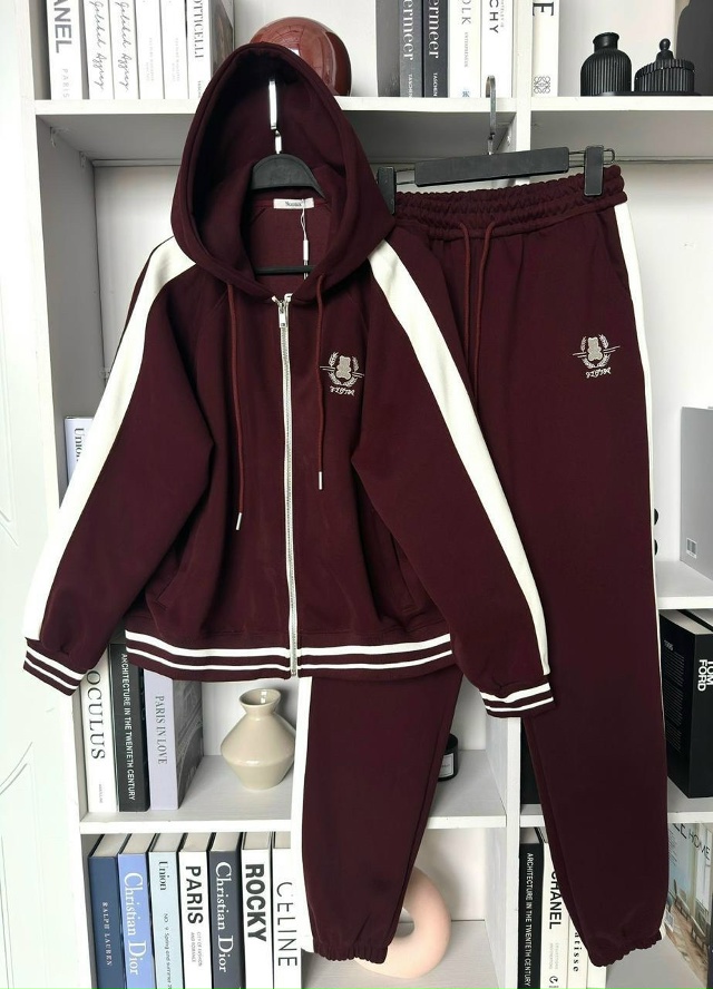 Спортивный костюм 23130078