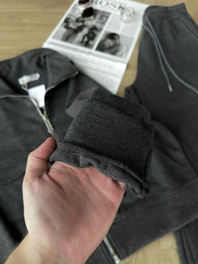 Спортивный костюм 23129985